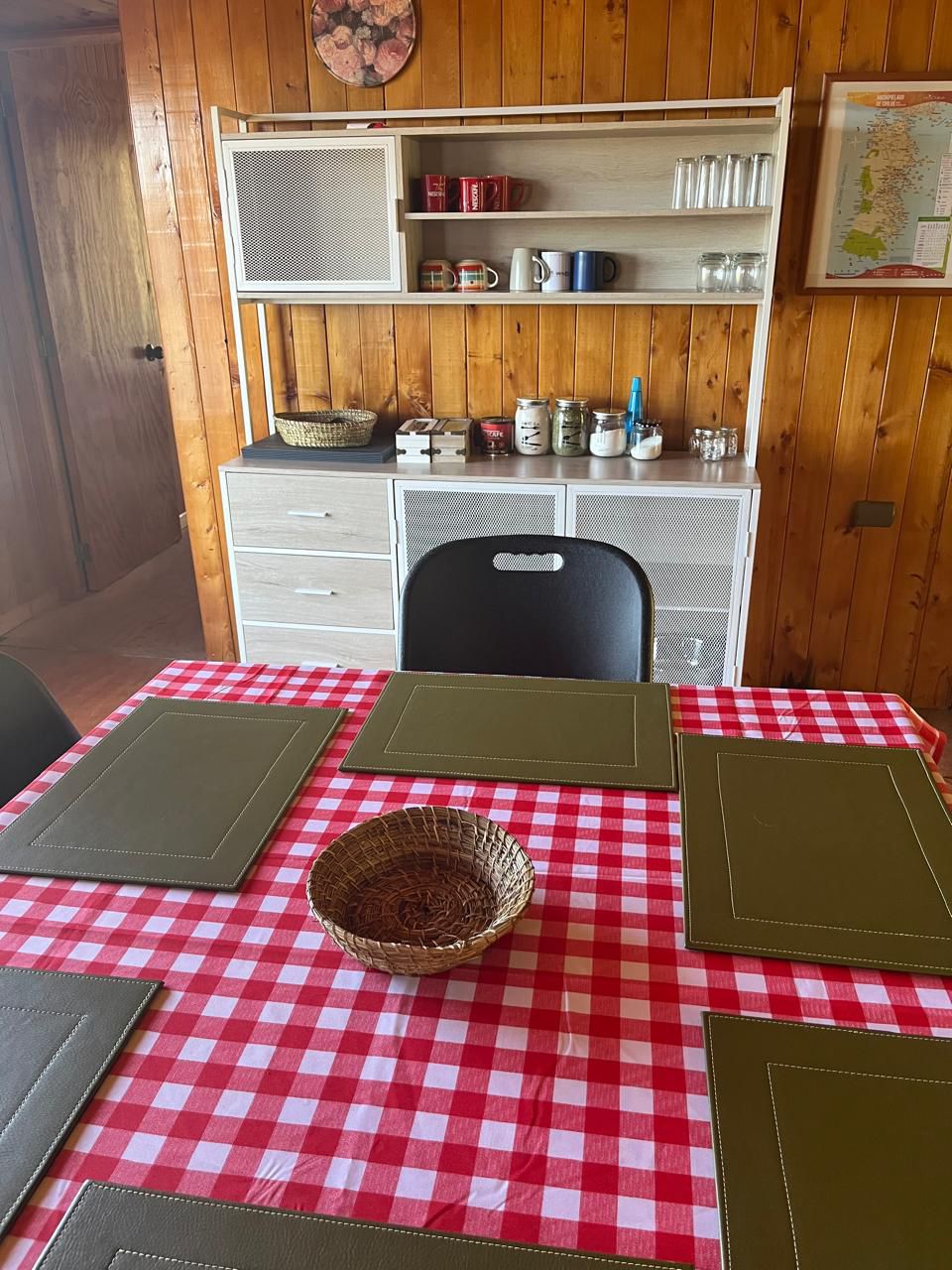 Otra vista del comedor